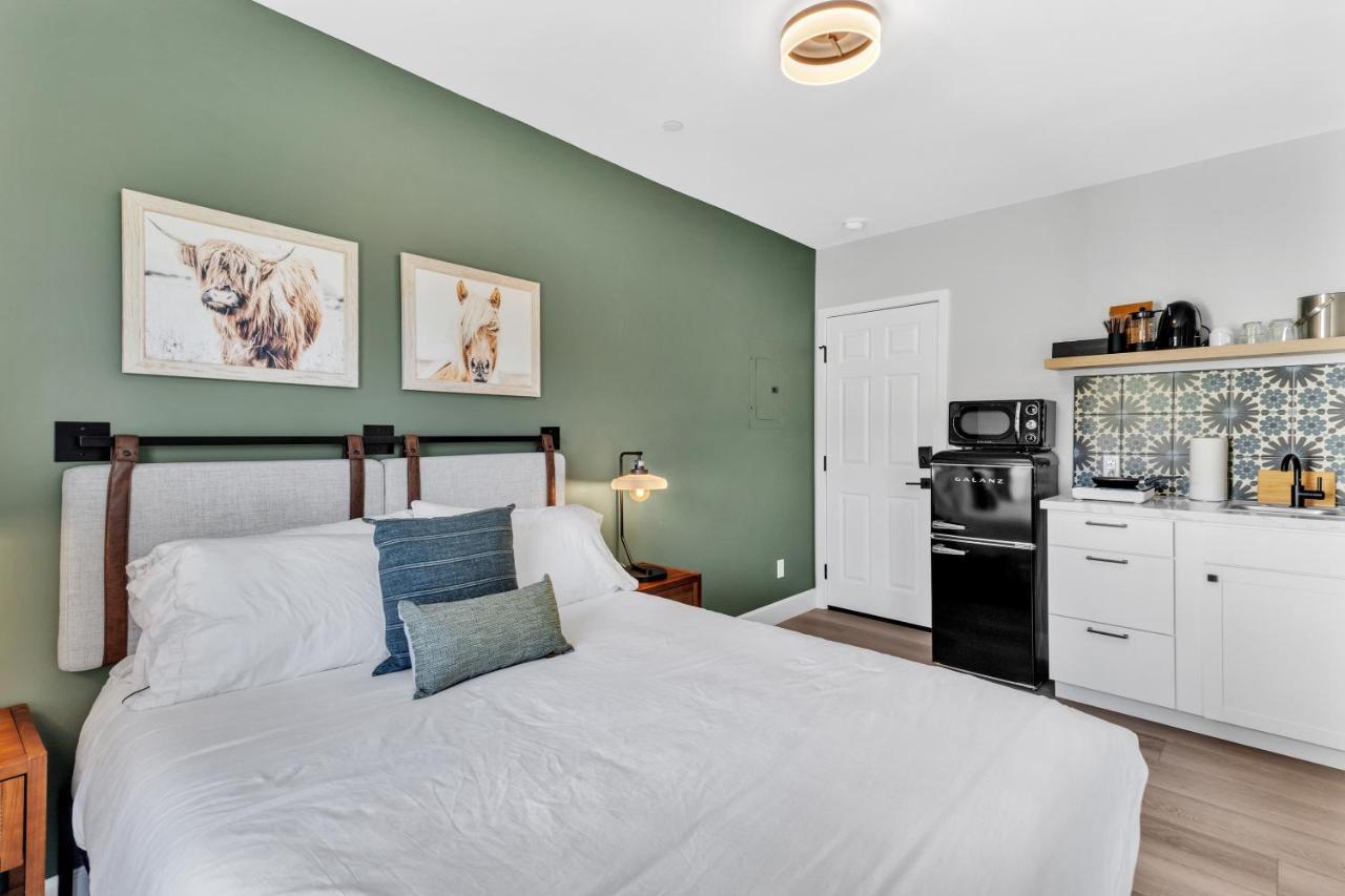 Single Bedroom - Queen Size. Heart Of Downtown Vista Extérieur photo
